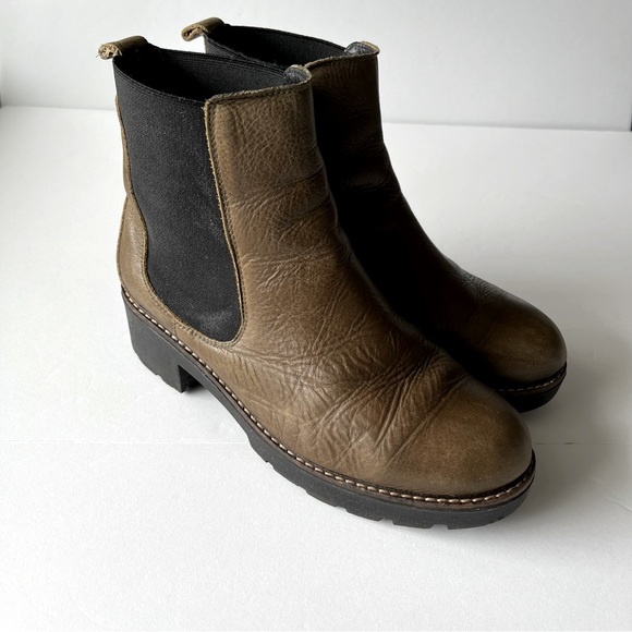 Anthropologie “ Dale” Leather Chelsea Ankle Boots Size 8 - Picture 4 of 14
